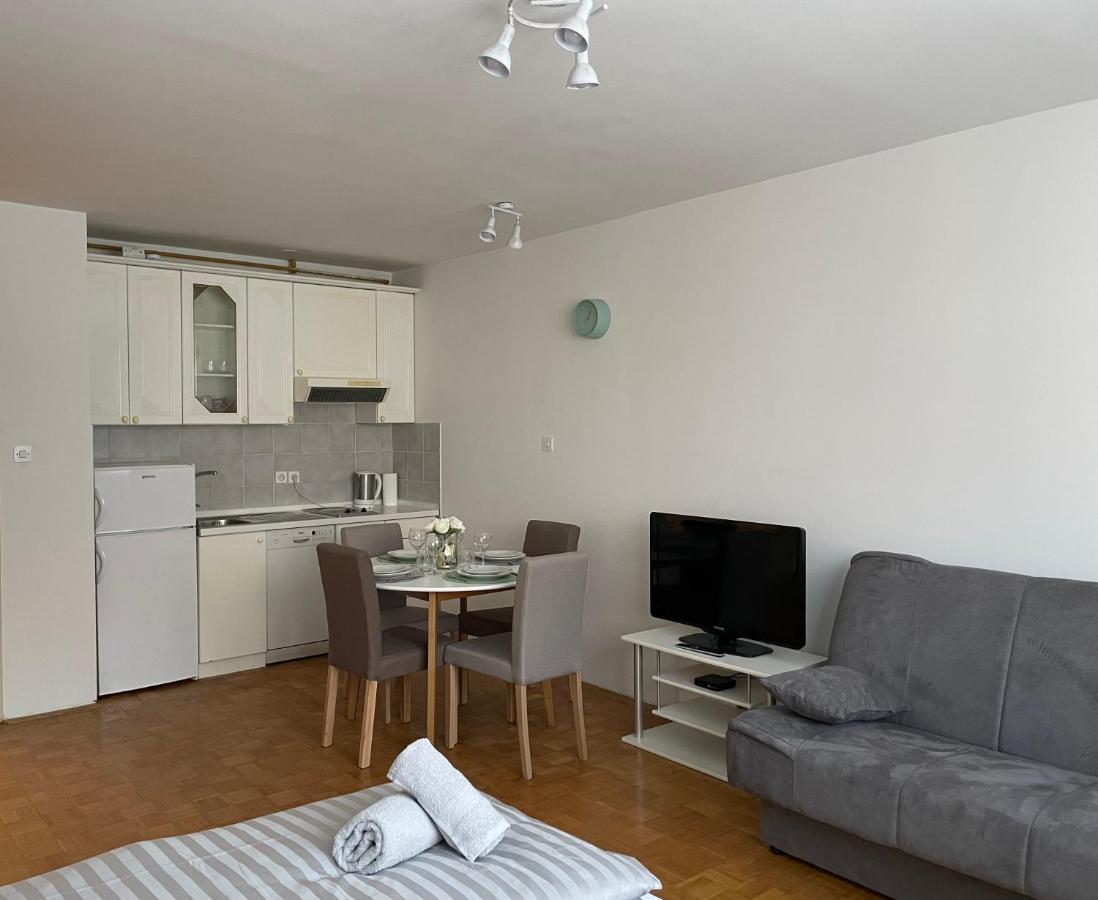 Apartment Green - Grey Ljubljana Luaran gambar