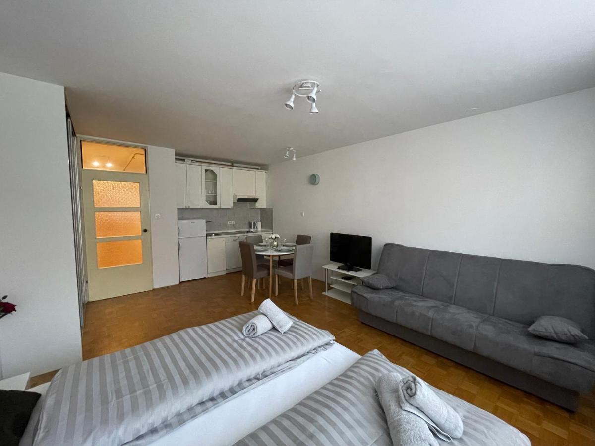 Apartment Green - Grey Ljubljana Luaran gambar